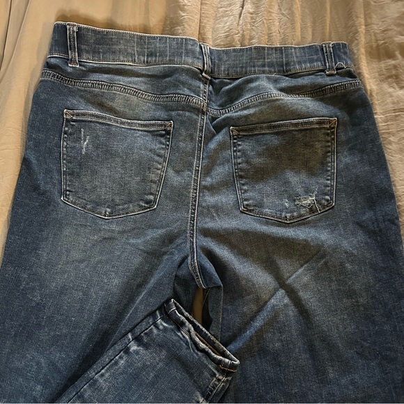 Maurices plus size jeans - Picture 2 of 2